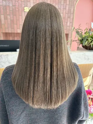 カラー セミロング メンズ ヘアメイク ハイトーン キャロのヘアスタイル