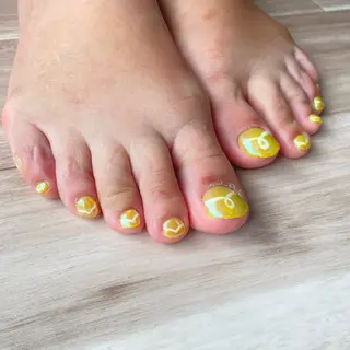 ネイル Total Beauty Salon Charlme所属・たなか ちはるのネイルデザイン