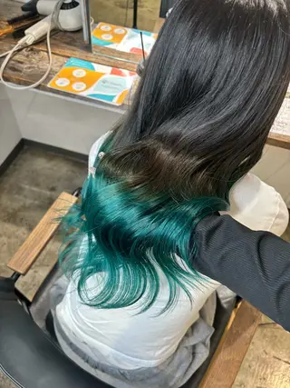 ロング カラー 💫miyu💫デザ インカラー/アレンジのヘアスタイル