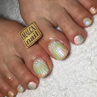 ネイル MALCAnail(マルカネイル)所属・荒木 莉奈のネイルデザイン