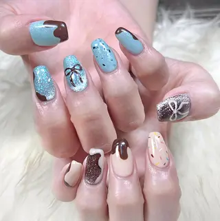 ネイル ハニ！ .のネイルデザイン
