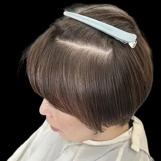 カラー 安達まい/ インナーカラー✨のヘアスタイル