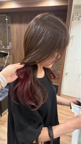 カラー 戸田 瑠衣のヘアスタイル