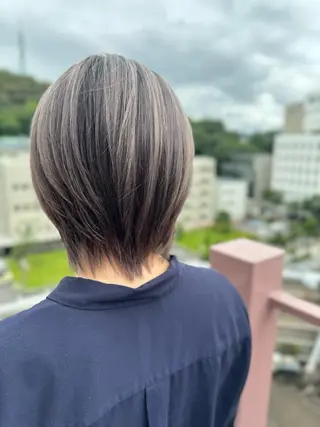 ショート カラー Viage （ビアージュ）のヘアスタイル