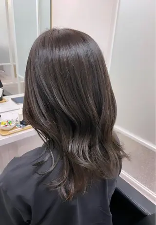 セミロング カラー 暖色/オリーブカラー /中村未来🍒🫒のヘアスタイル