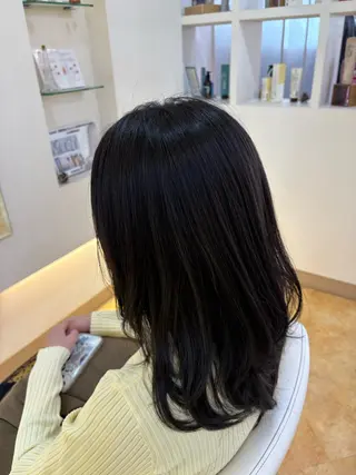 ロング 小松 千夏のヘアスタイル