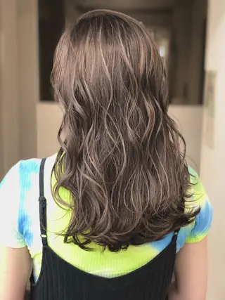 ミディアム EIGHT 船橋のヘアスタイル