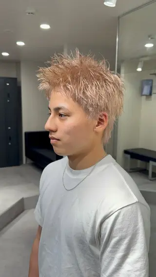 ショート カラー メンズ 岩澤 祐輔のヘアスタイル
