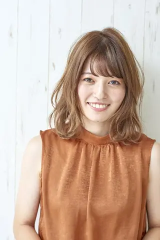 ミディアム カラー パーマ GO TODAY SHAiRE SALON キラリトギンザ店所属・🐱higajo🐱 比嘉門(ヒガジョウ)のヘアスタイル