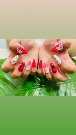 ネイル AZUR N&eyelashのネイルデザイン