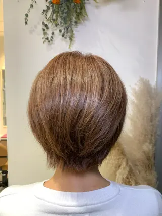 ショート カラー 遊佐 瑞紀のヘアスタイル