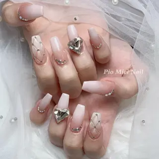 ネイル Pio Mielのネイルデザイン