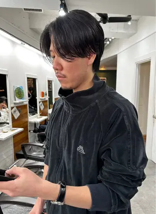 ミディアム パーマ メンズ グランジヘア 無造作ヘアHYUGAのヘアスタイル