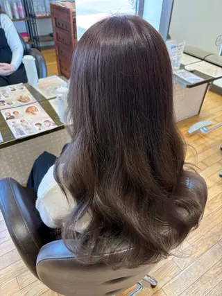 ロング カラー 透明感美肌カラー/ 岡田澪香のヘアスタイル