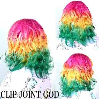 セミロング カラー 秋葉 洸平のヘアスタイル