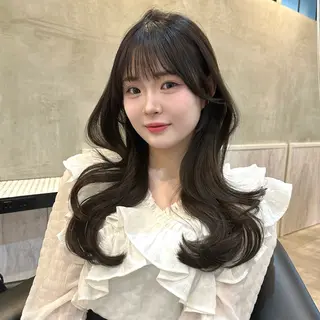 セミロング 🌹ハッシュカット、 レイヤー韓国ヘア🌹のヘアスタイル