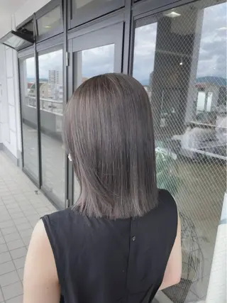 ミディアム カラー 西村 れいのヘアスタイル