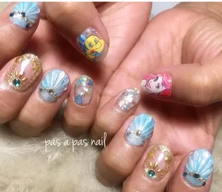 ネイル Yakko pas á pasのネイルデザイン