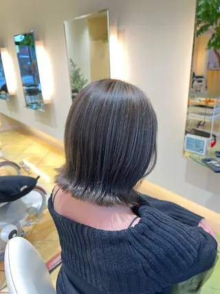 ショート カラー «最高の髪質改善» 艶カラー 惠美のヘアスタイル