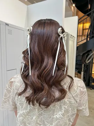 ロング カラー ヘアアレンジ yuka .のヘアスタイル