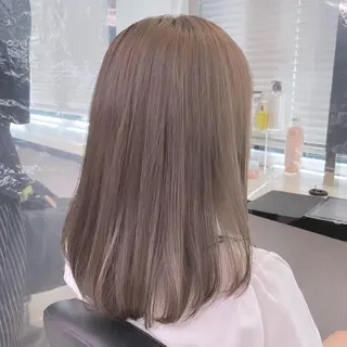 セミロング カラー ヘアアレンジ ブリーチカラー🩰 ガーリー🩰とらのヘアスタイル