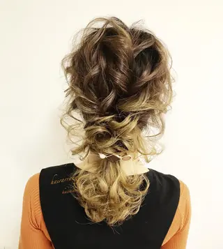 セミロング カラー パーマ ヘアアレンジ ネイル マツエク・マツパ backstage.AZ所属・吉川 宙翔のヘアスタイル