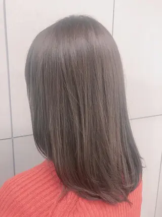 セミロング カラー 艶カラー🩶縮毛矯正 辻紗耶加のヘアスタイル