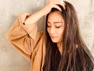 ロング カラー あらい ゆうじろうのヘアスタイル