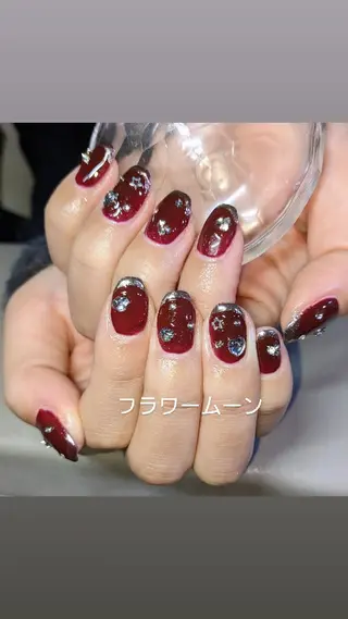 ネイル フラワー ムーンのネイルデザイン