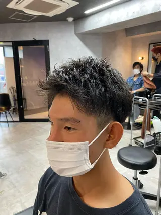メンズ メンズサロンANDY 御堂筋なんば店所属・大阪メンズヘアのプロ 高橋 直希のヘアスタイル
