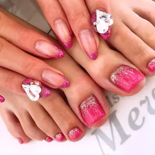 ロング ネイル Nailsalon Mew所属・Nailsalon Mew❤︎のネイルデザイン