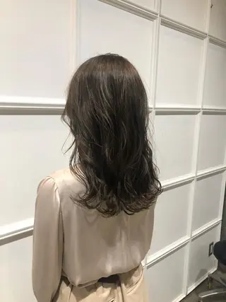 セミロング カラー マンツーマン／韓国 ヘア‎Amiのヘアスタイル