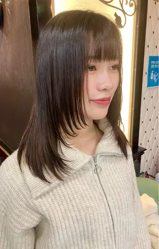 ミディアム ホワイト/店長/カラ ー講師/錦糸町/岩崎のヘアスタイル