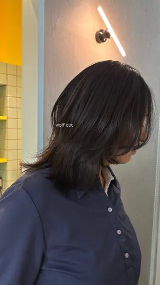 ミディアム 大泊 来寧のヘアスタイル