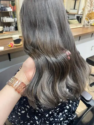 ロング カラー PUUR所属・🍒鈴木 エミリ🍒のヘアスタイル