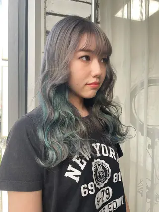 セミロング カラー 艶ハイトーン👑♡ NATSUKIのヘアスタイル