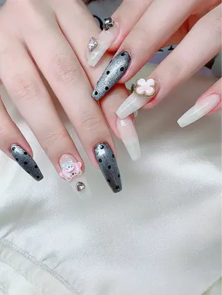 ネイル Le'a シズカのネイルデザイン