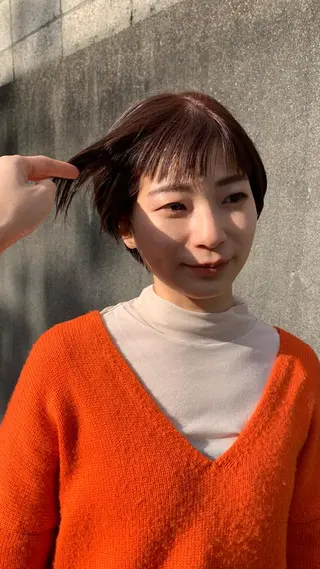 ショート 岡田 知佳のヘアスタイル