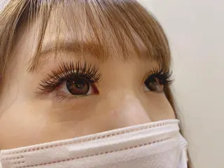 マツエク・マツパ 篠宮 琴音(店長)のネイルデザイン