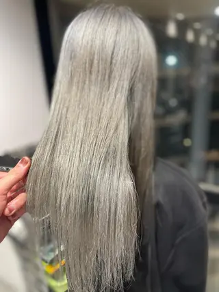 ミディアム 美髪矯正 Rioのヘアスタイル