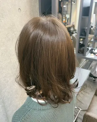 セミロング SHOTA ハイライト/パーマのヘアスタイル
