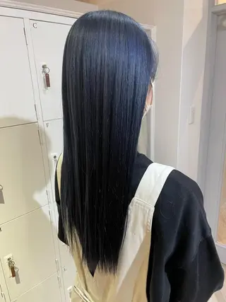 ロング カラー akane .のヘアスタイル