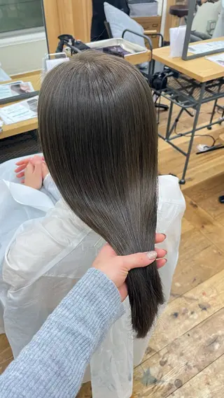 ロング 韓国レイヤーカット/ ハイトーン/マアヤのヘアスタイル