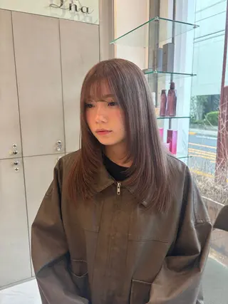 セミロング カラー ️🩵RINKA/ ハイトーンカラー🩵のヘアスタイル