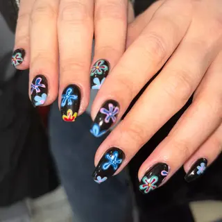 ネイル 🪐富島彩夏 /海外nail🪐のネイルデザイン