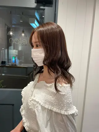 ミディアム カラー 伊藤 まみのヘアスタイル