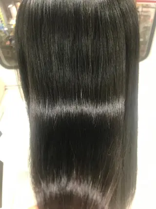 ロング パーマ 米良 志織のヘアスタイル