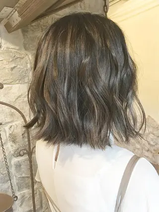 ショート カラー EMANON天神所属・Hitomi Ezakiのヘアスタイル