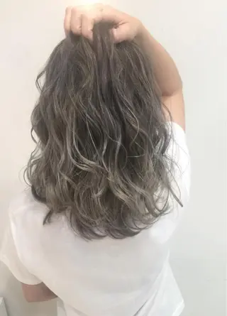 ミディアム カラー パーマ LAS 代表 ナガカワ コウヘイのヘアスタイル