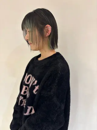 ミディアム カラー 鈴木 美紅のヘアスタイル